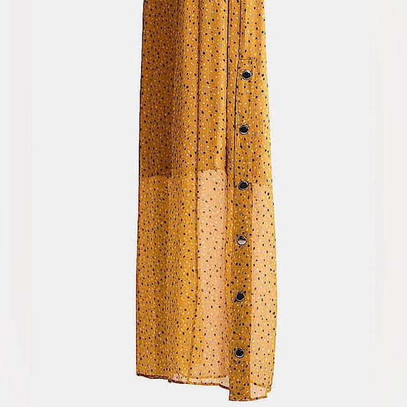 ✨Coach Sleeveless Silk Dot Print V Neck Dress in Yellow & Multi Dots, 8 NWT✨ - Picture 2 of 9